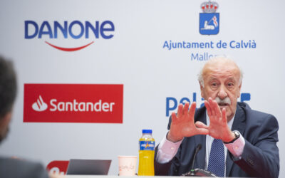 Vicente del Bosque presentó su academia de fútbol